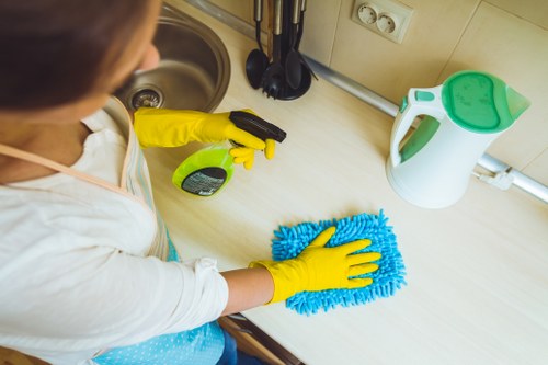 Cleaner carpet fibres after deep cleaning treatment