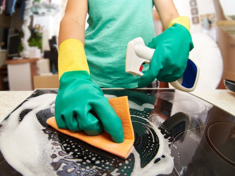 Bin store and shared access area cleaning in Bromley